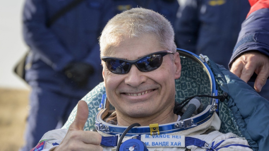 NASA cám ơn Nga đã đưa phi hành gia trở về Trái đất an toàn